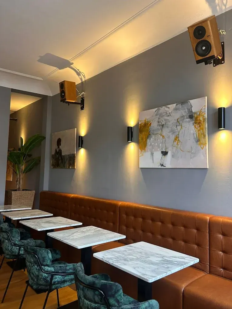 Innenraum des Café Zum Kleeblatt an der Hauptstraße 196 Heidelberg